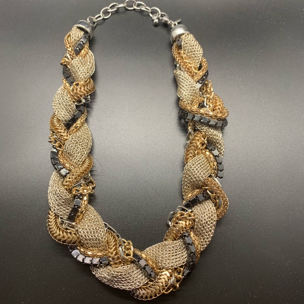Express Necklace